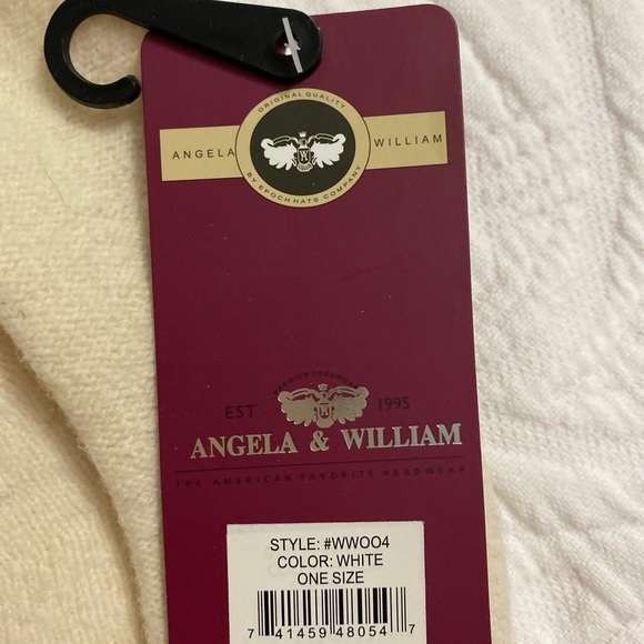 Beret or Beani off white 100 % Pure Wool. - Picture 9 of 11